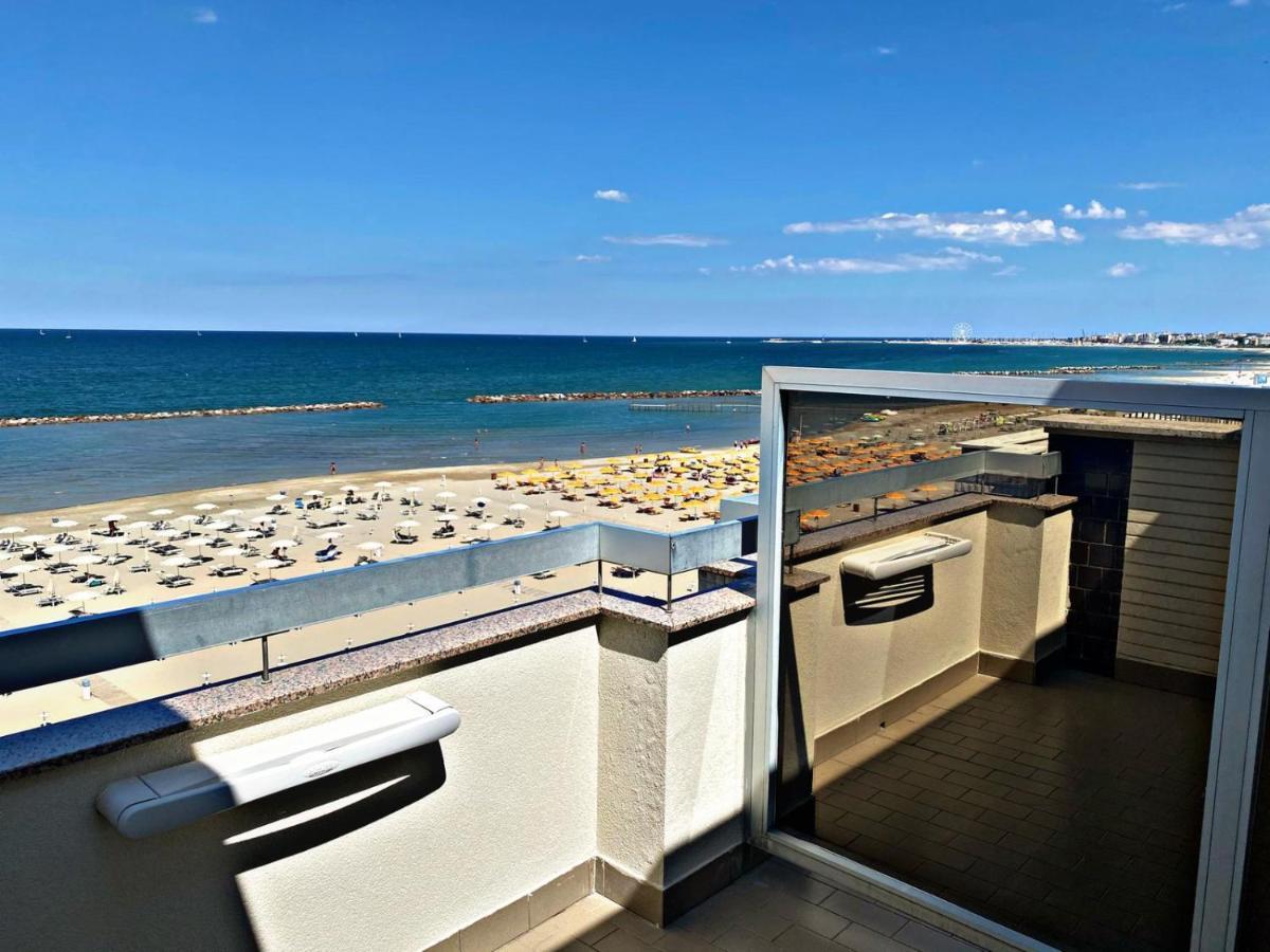Superior Deluxe Double or Twin Room