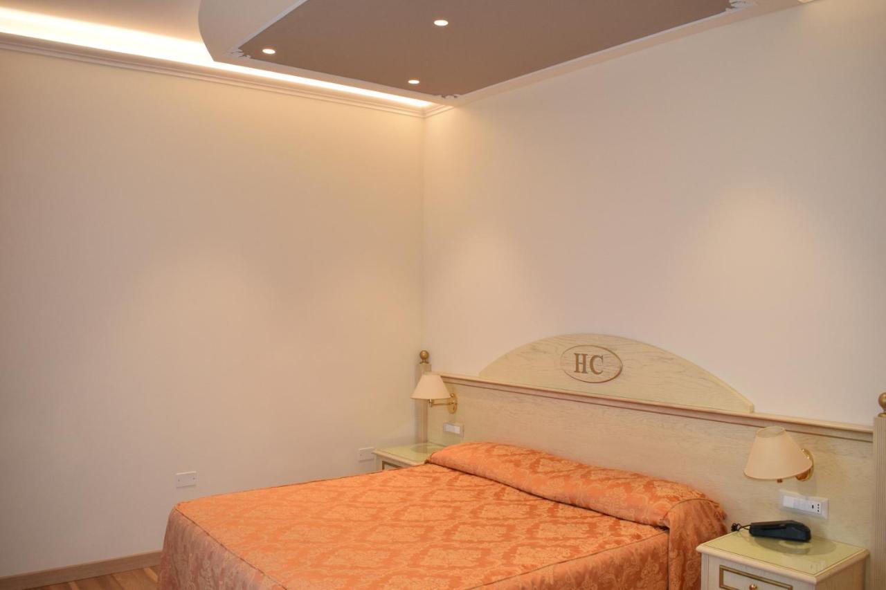 Double Room with Balcony Side Sea View