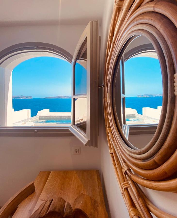 Double Room with Outdoor Hot Tub and Sea Caldera Volcano View