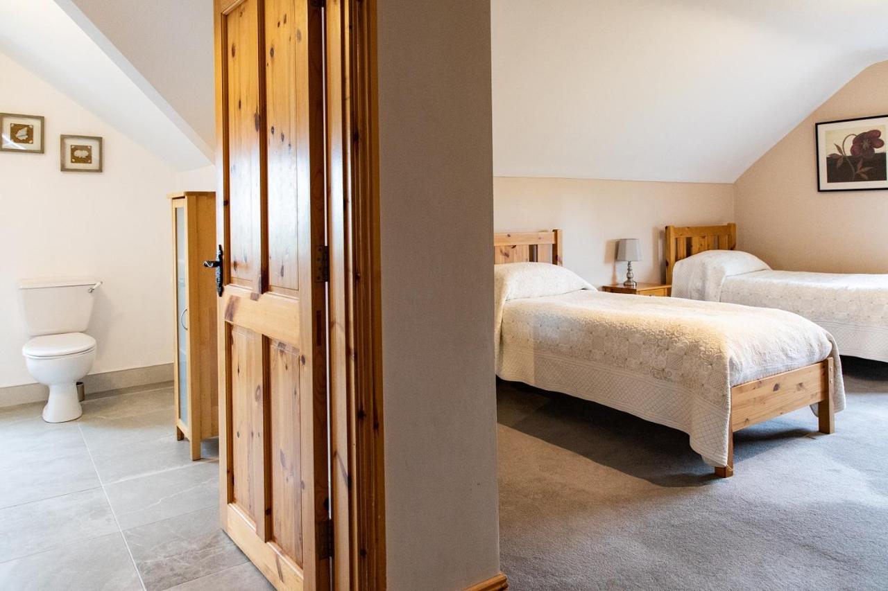 Comfort Triple Room with Shower