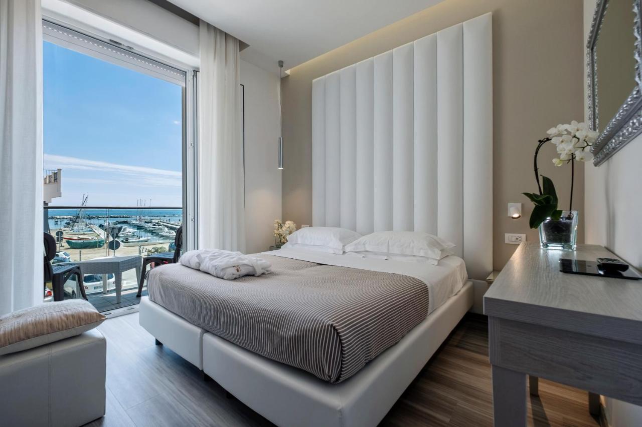 Deluxe Double Room with Sea View