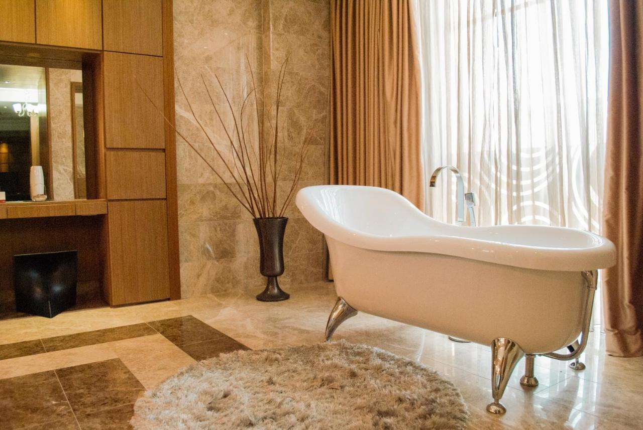 Presidential Suite