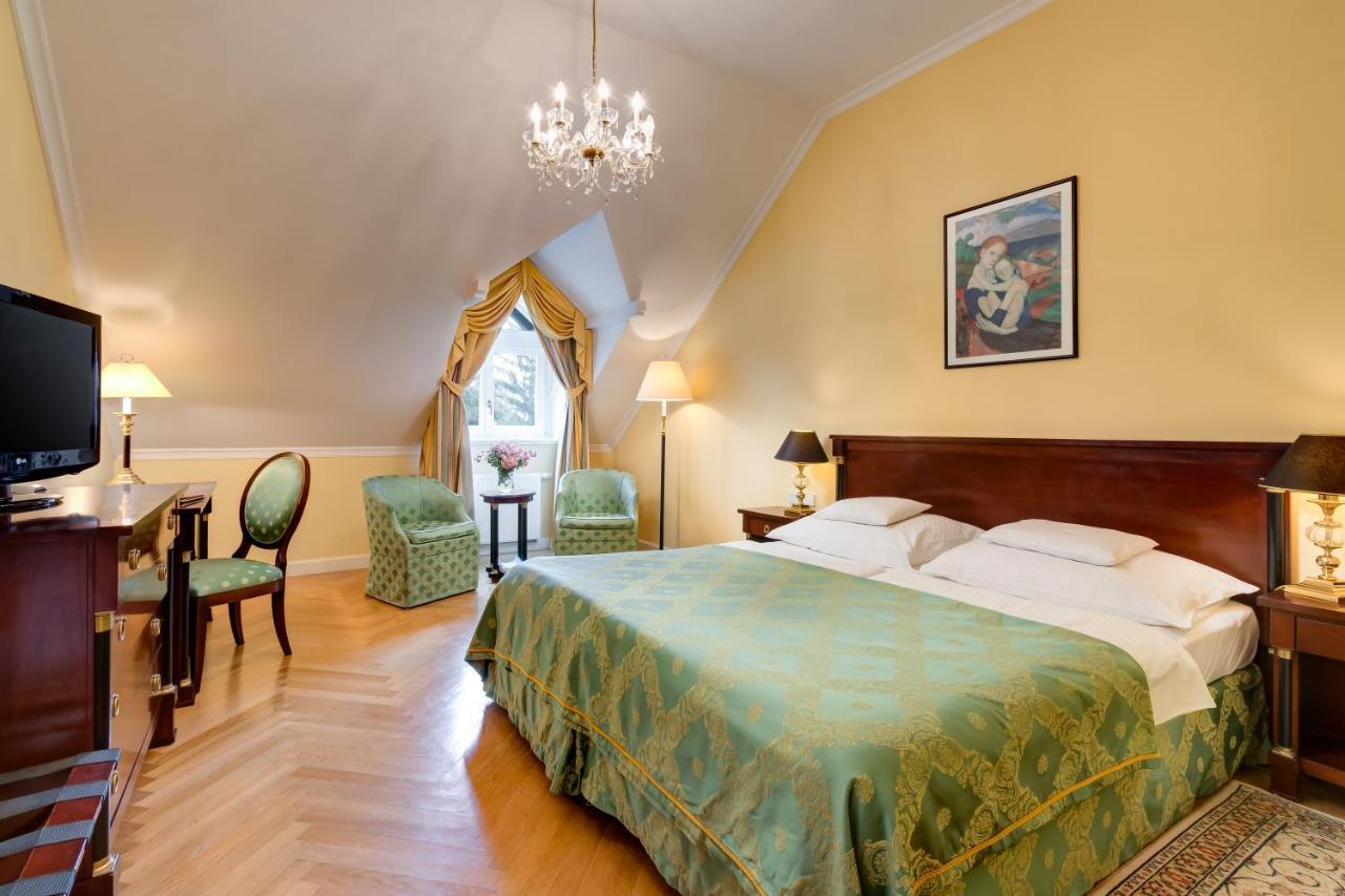 Standard Double or Twin Room