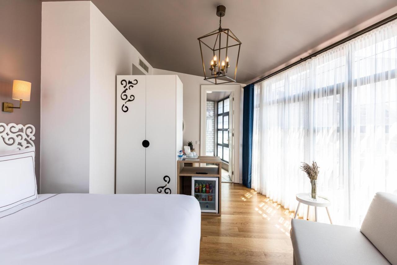 Superior Deluxe Double or Twin Room