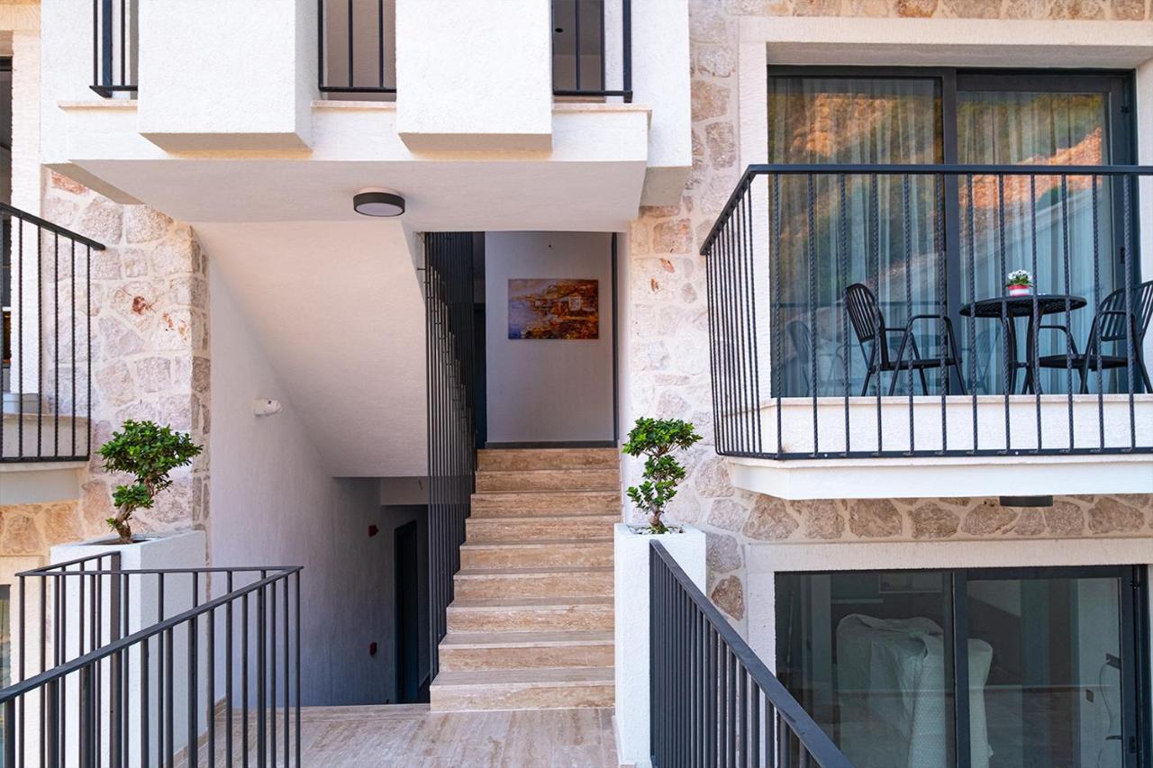 Double Room with Balcony and Sea View
