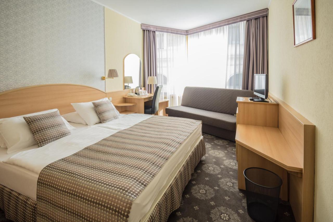 Double or Twin Room with Extra Bed