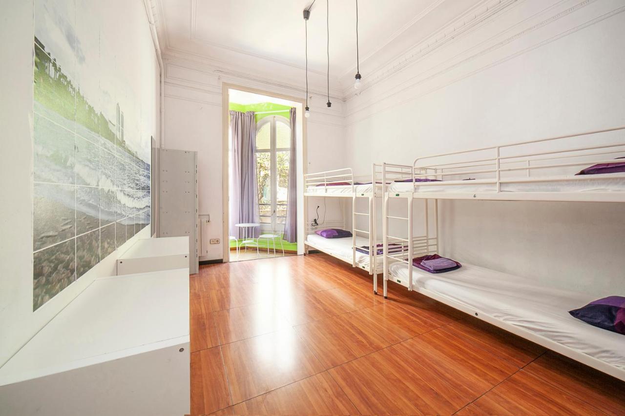 Bed in 4-Bed Mixed Dormitory Room