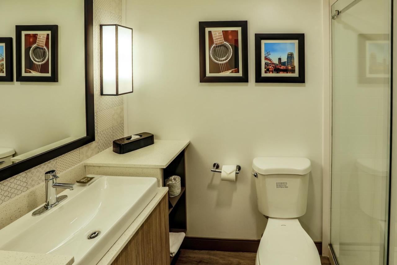 Queen Room with Two Queen Beds - Disability Access/Non-Smoking