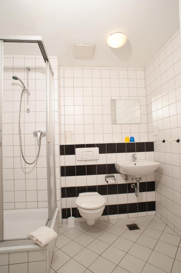 Twin Room with Shared Bathroom