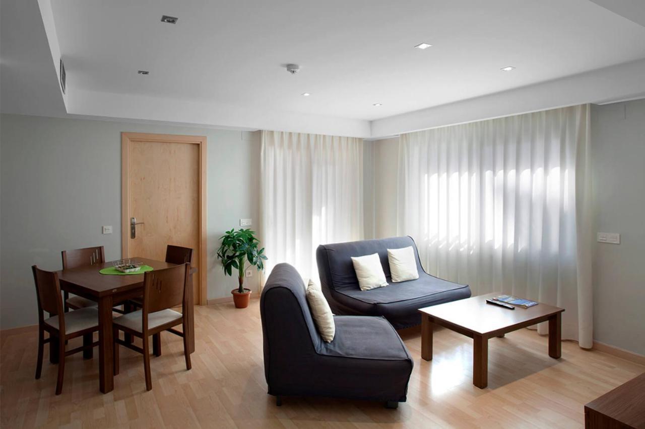 Two-Bedroom Apartment (4 Adults)