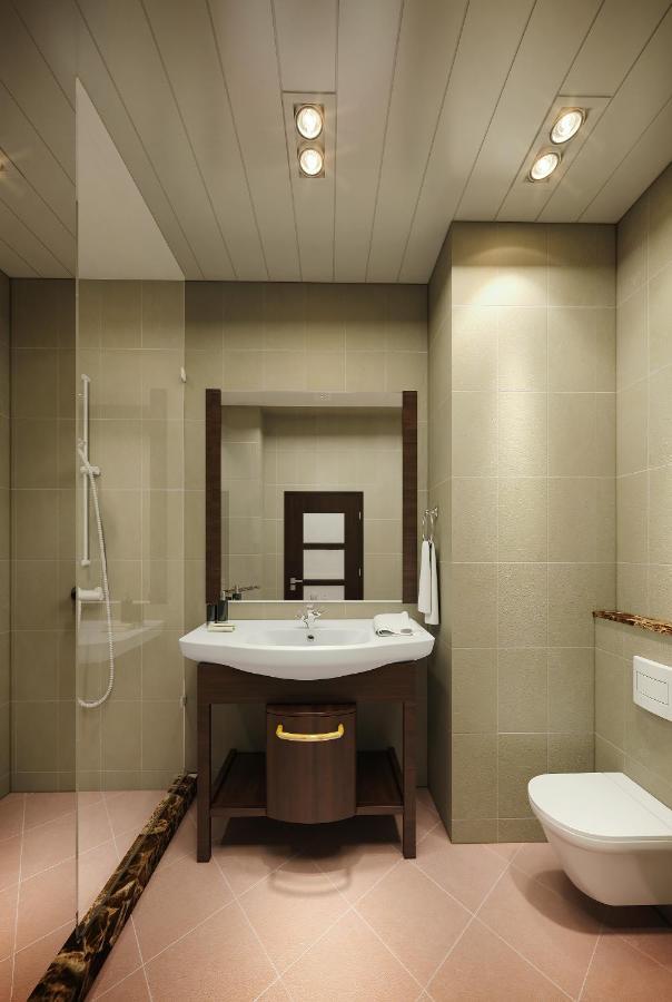 Superior, King or Twin Bed, Garden View