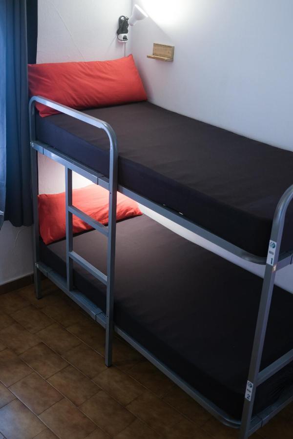 Single Bed in 6-Bed Dormitory Room