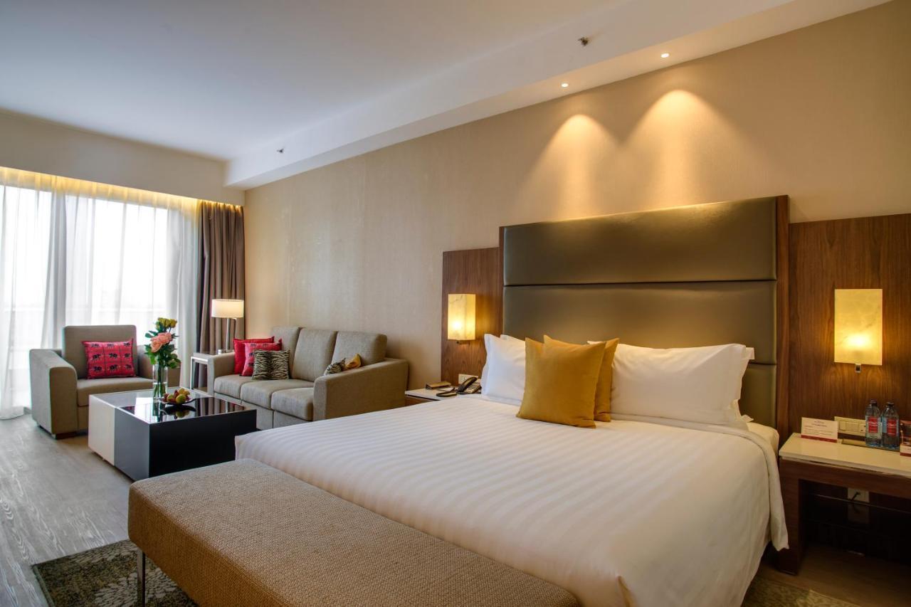 Junior King Suite