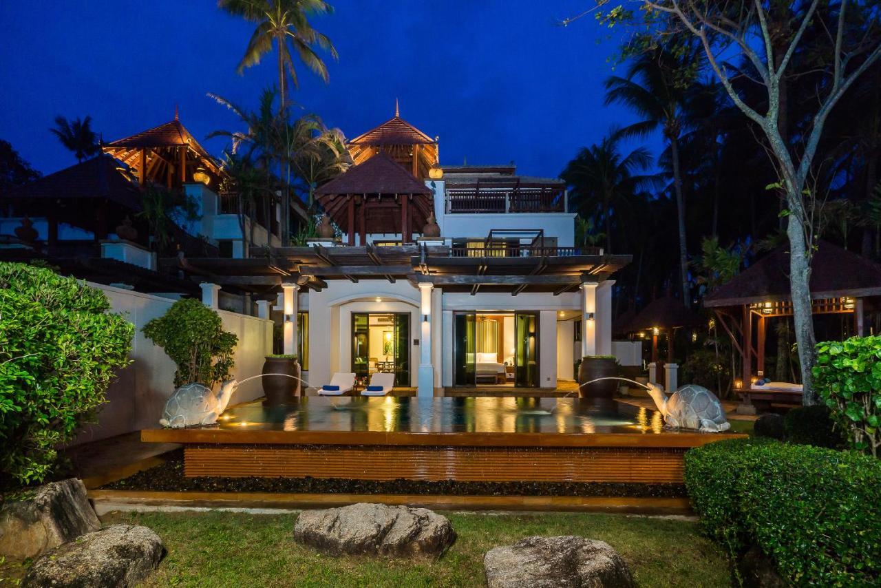 One-Bedroom Luxury King Suite - Oceanfront