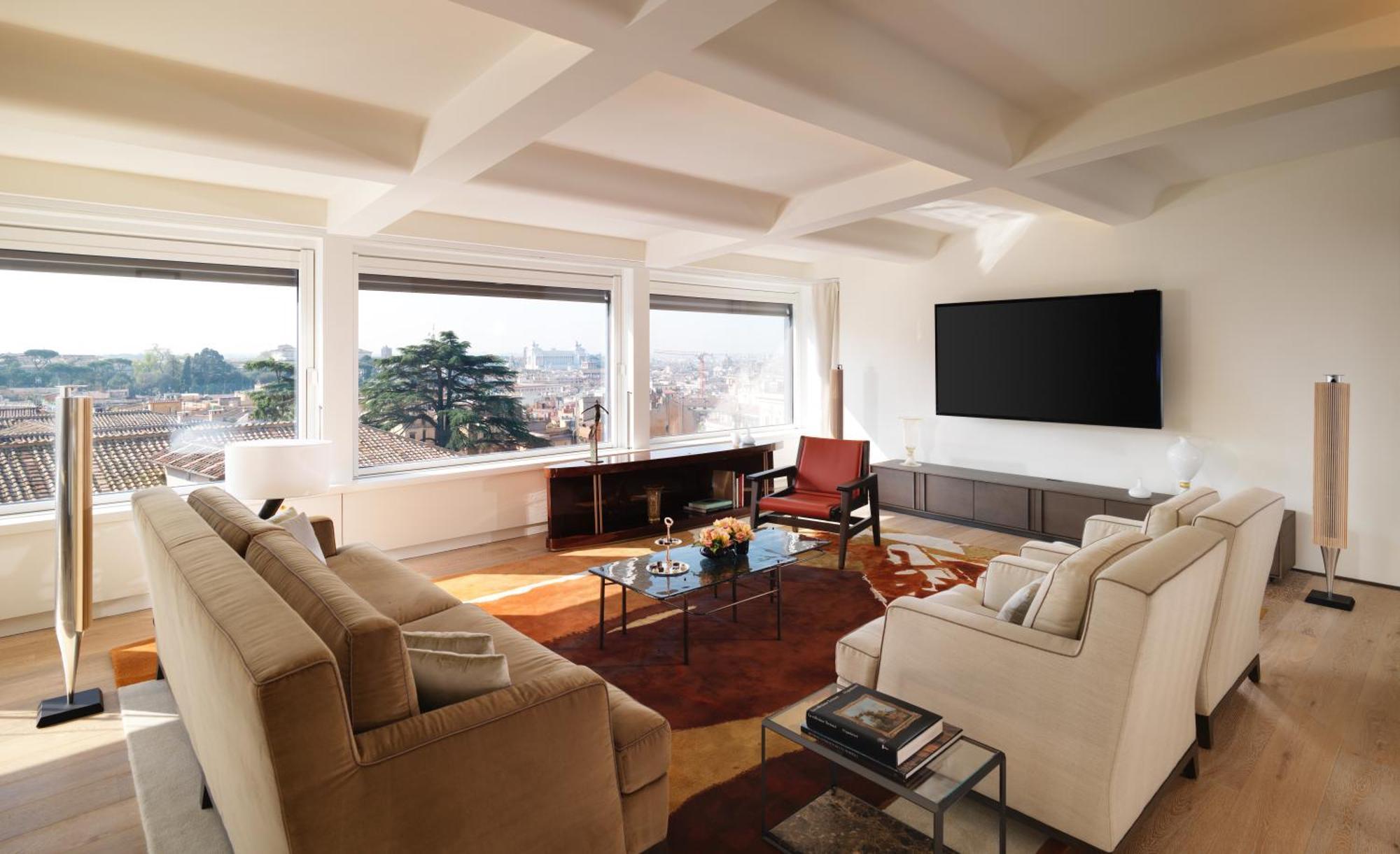 Superior King Suite