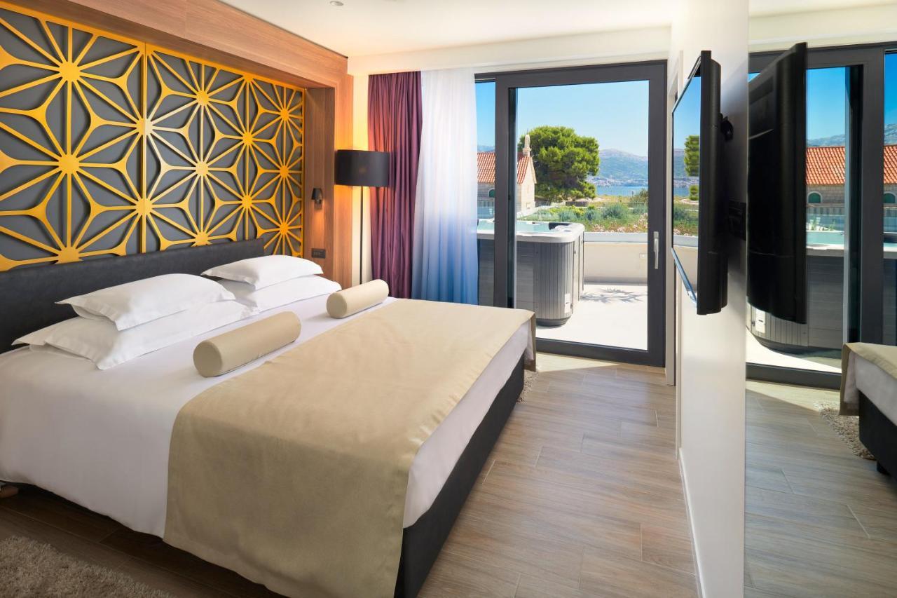 Suite with Spa Bath