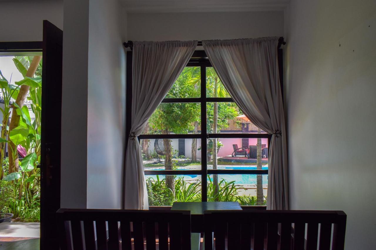 King Room with Pool View