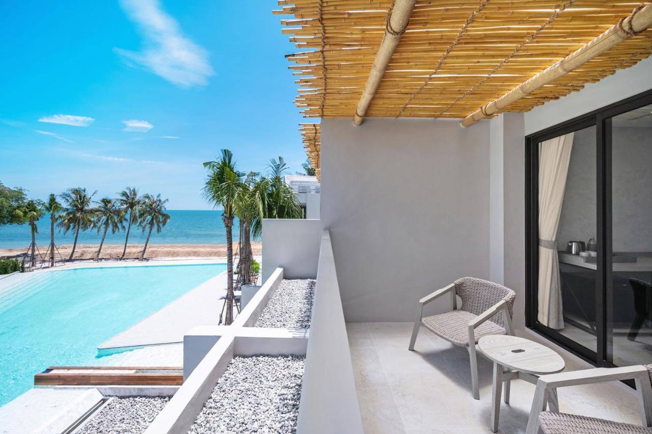 Deluxe Twin Room with Sea View