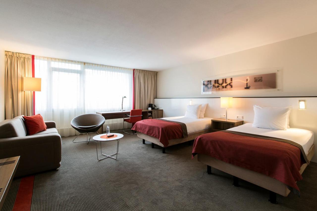 Twin Suite with Sofa Bed