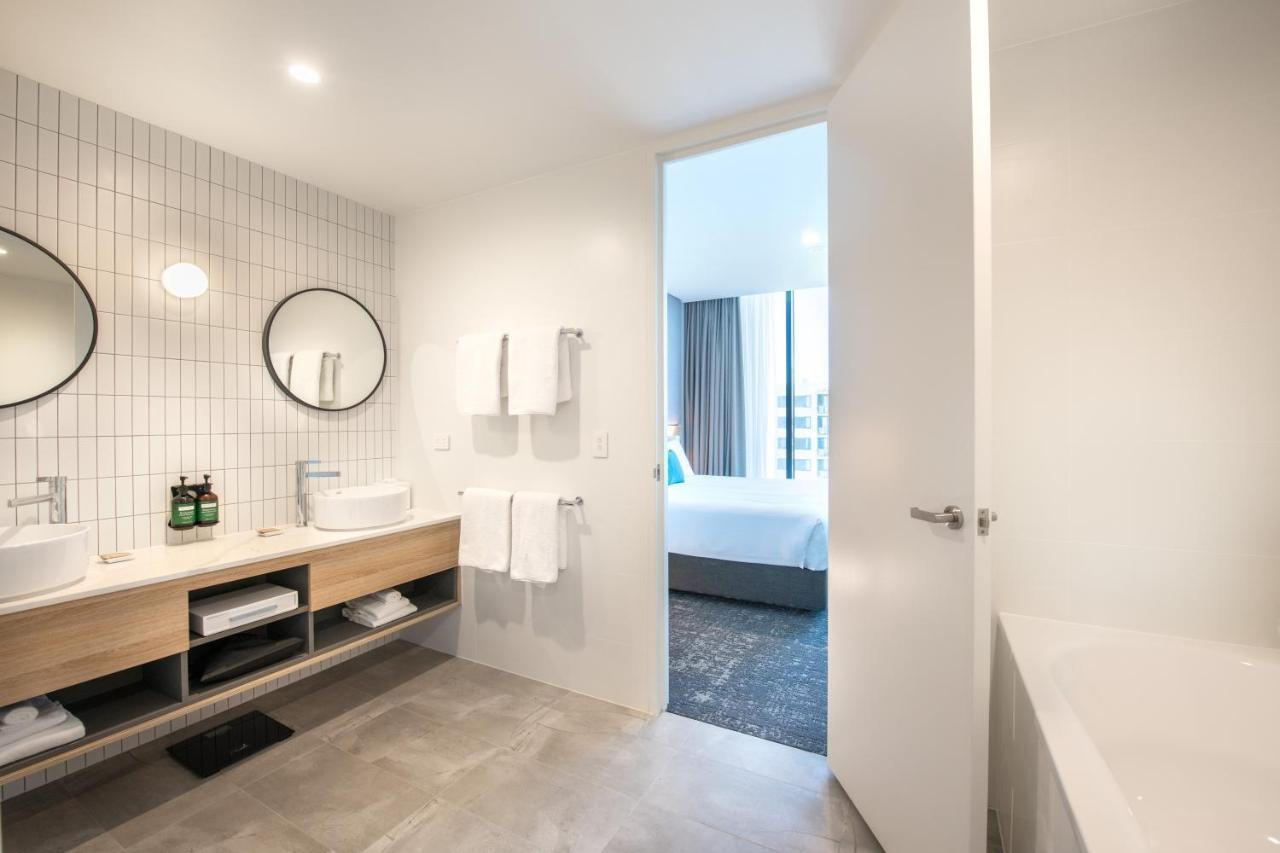 One-Bedroom Suite with City View