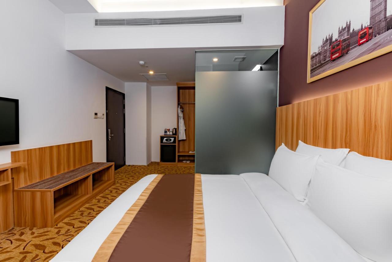 Superior Queen Room (No View) With Free Mini-bar