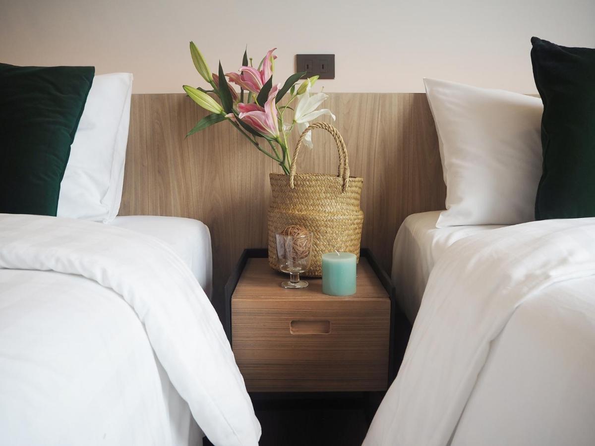 Double single room