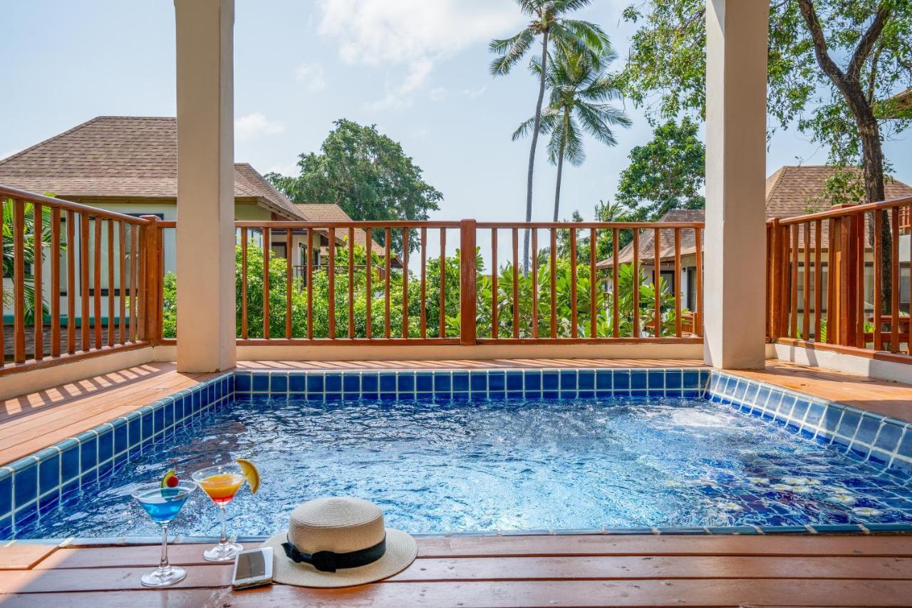 Deluxe Room with Plunge Pool