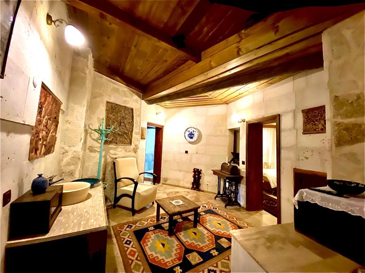 Family Room (4 Adults)
