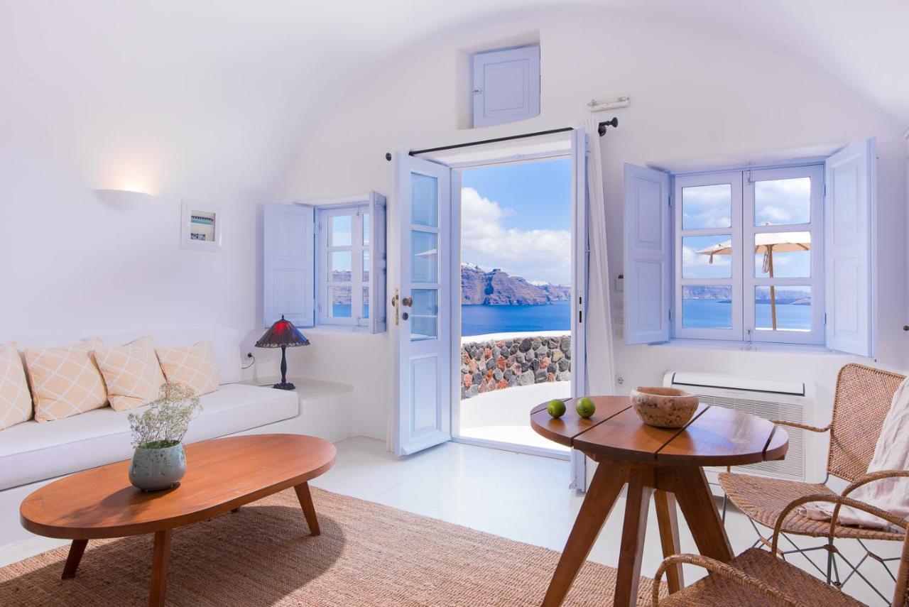 Valeriana Cliff House with Caldera View