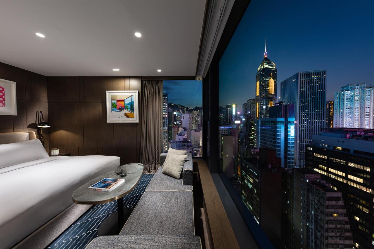 Premium Corner King Room