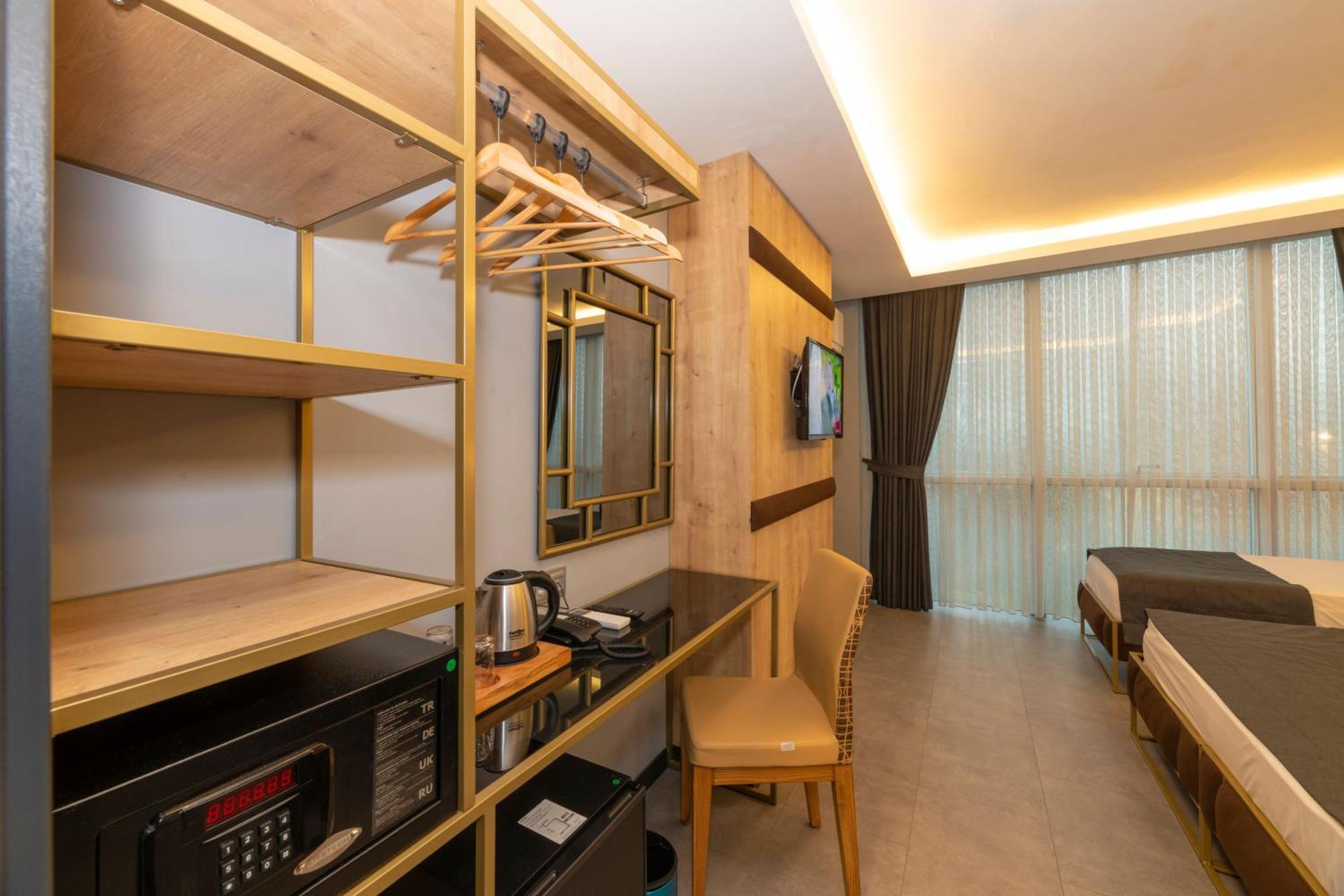 Deluxe Double or Twin Room