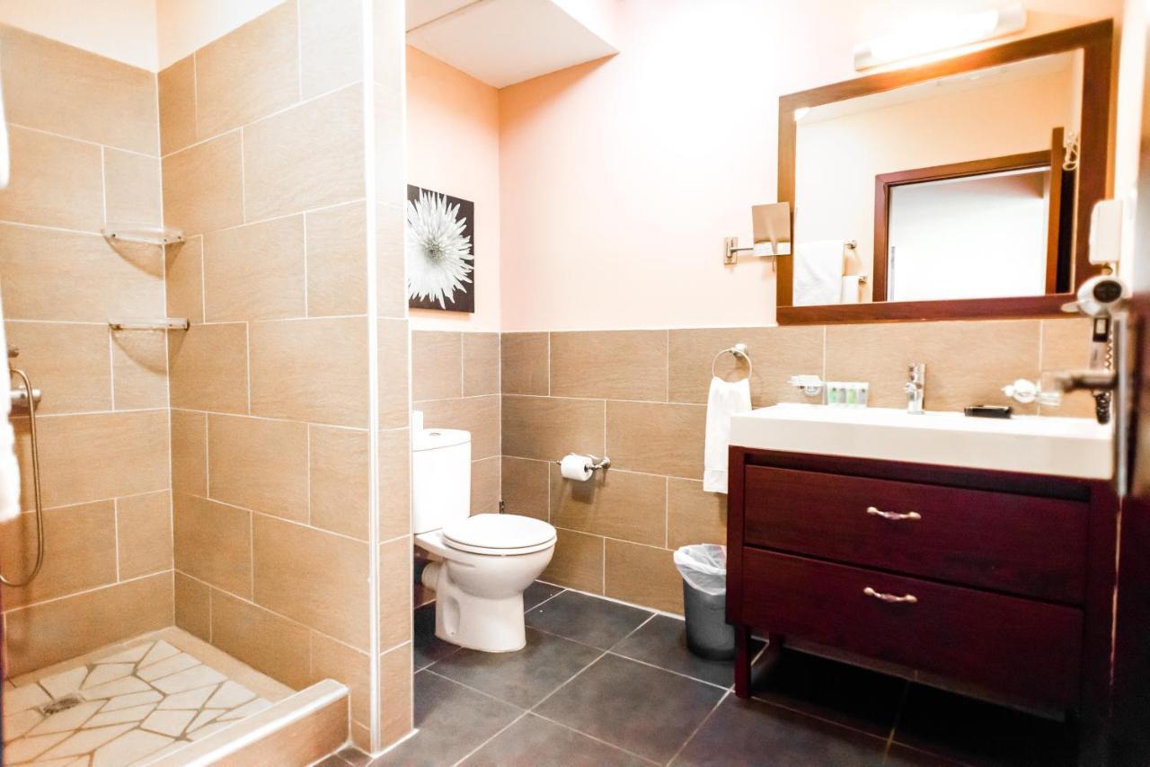 Premium Quadruple Room