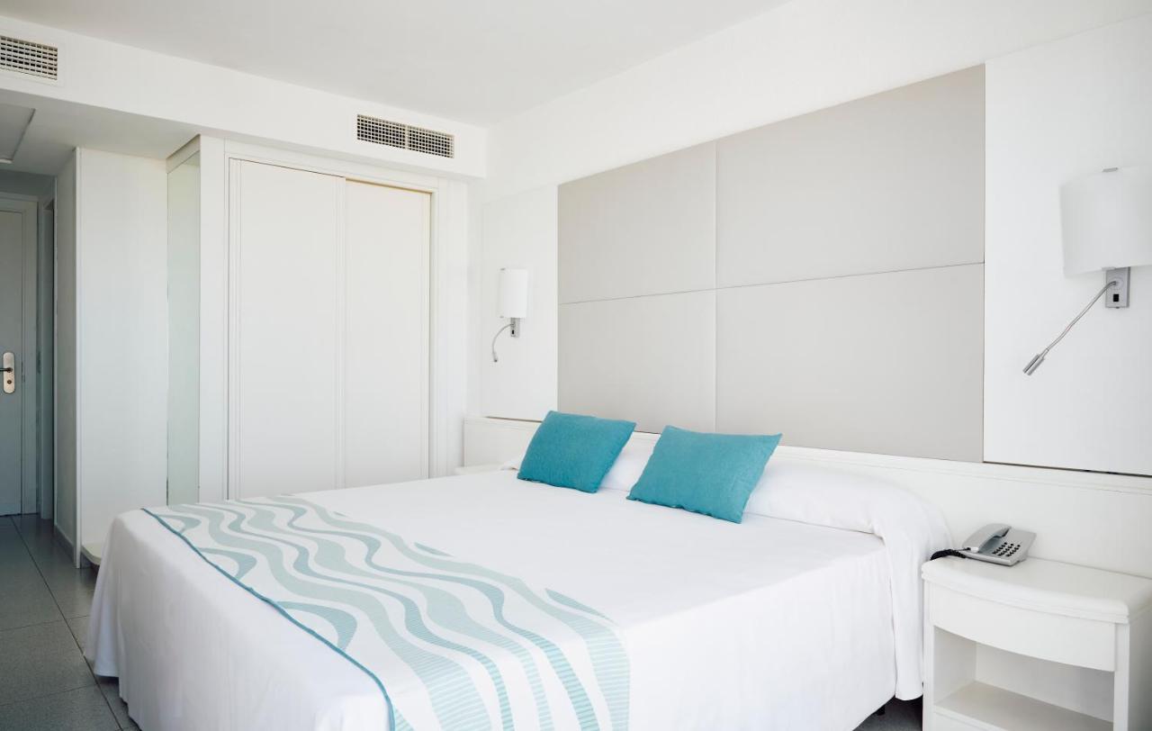 Double or Twin Room with Side Sea View
