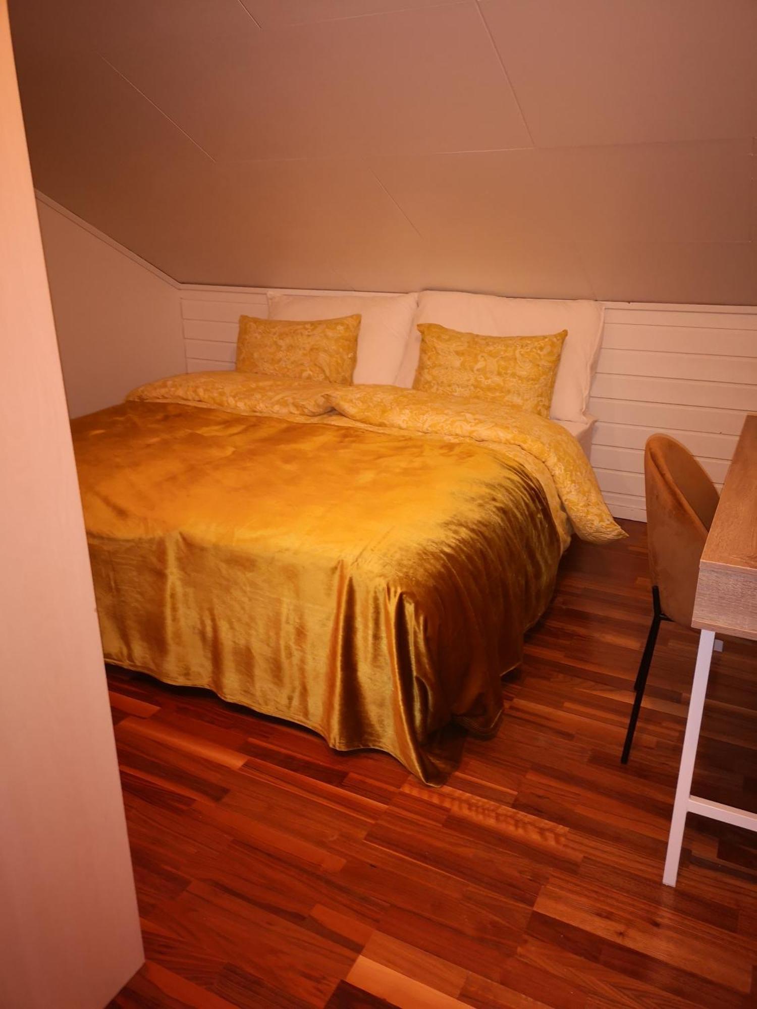Standard Double Room with Shared Bathroom