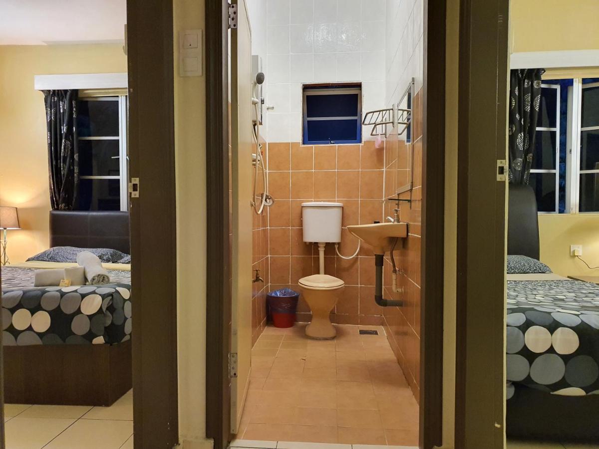 Twin Room with Shared Bathroom