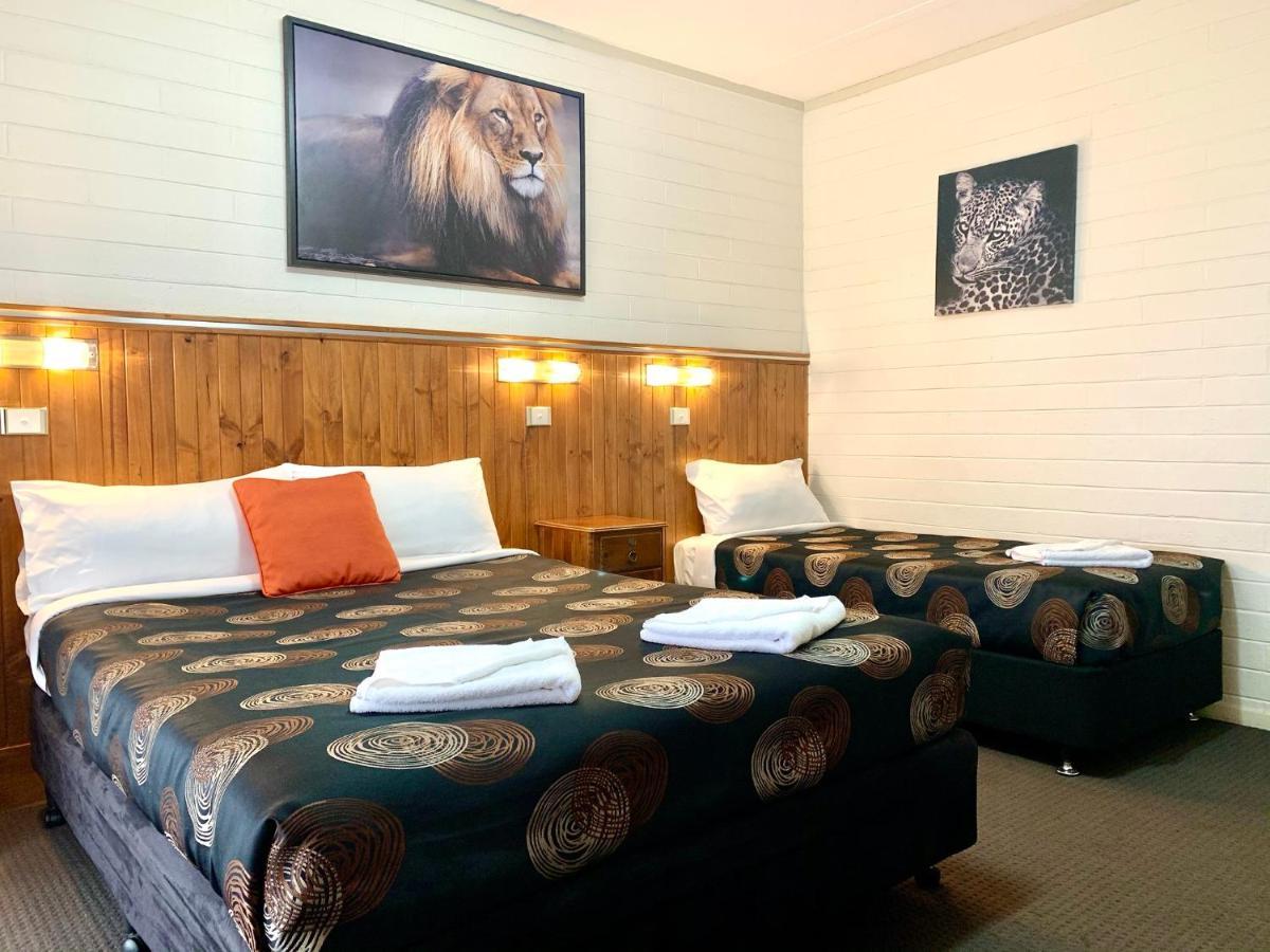 Family Suite with Kitchenette