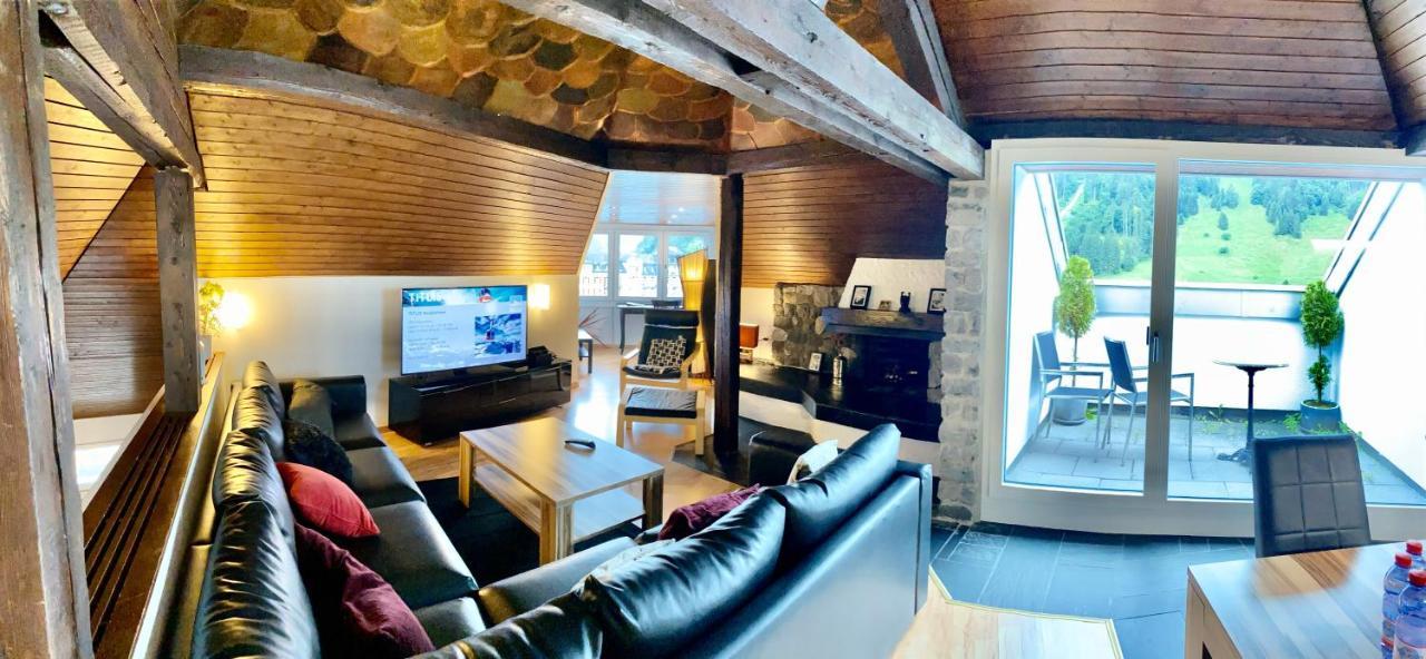 Deluxe Penthouse Suite with Panorama view