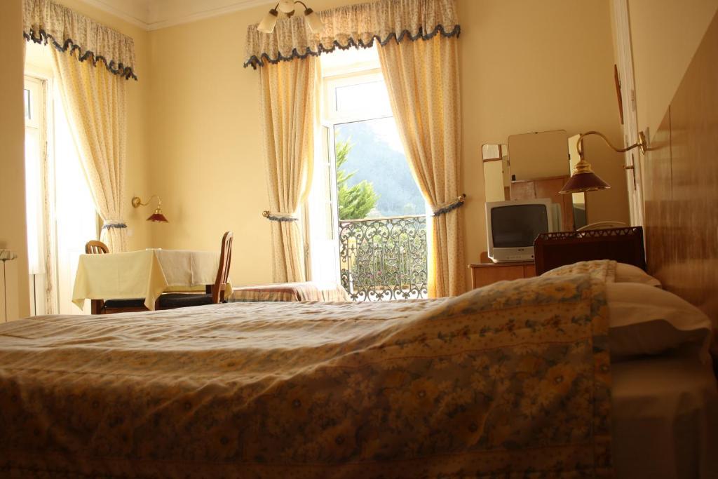 Triple Room with Garden View