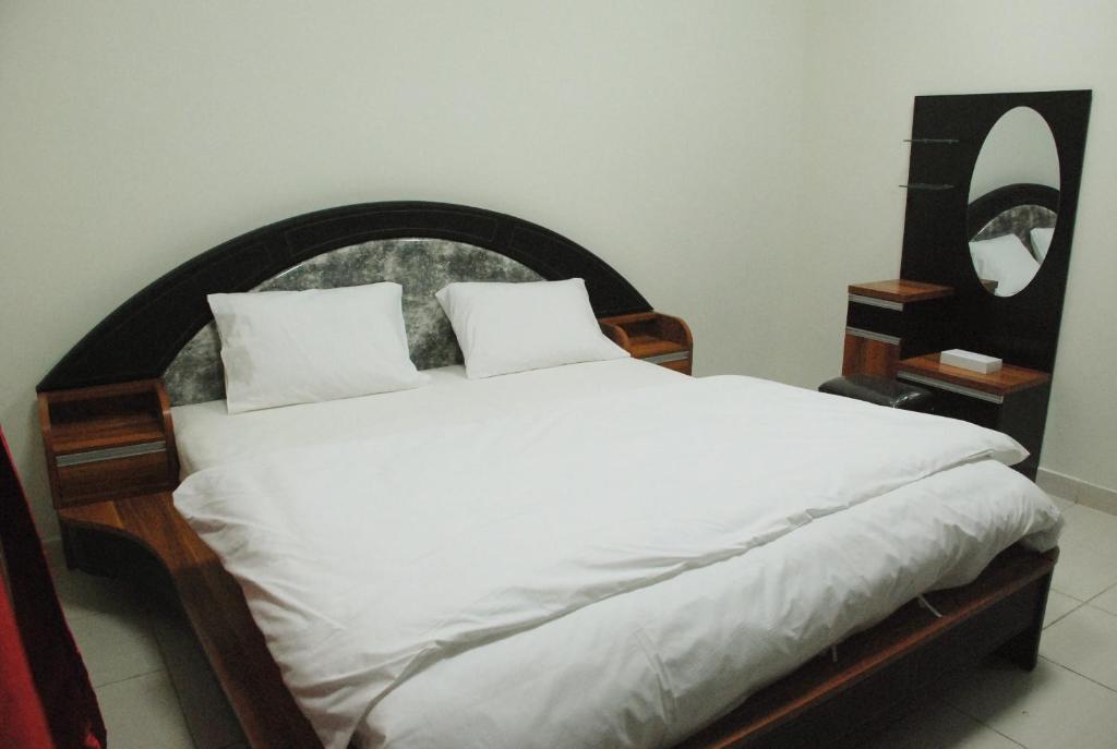 Deluxe Two-Bedroom Apartment