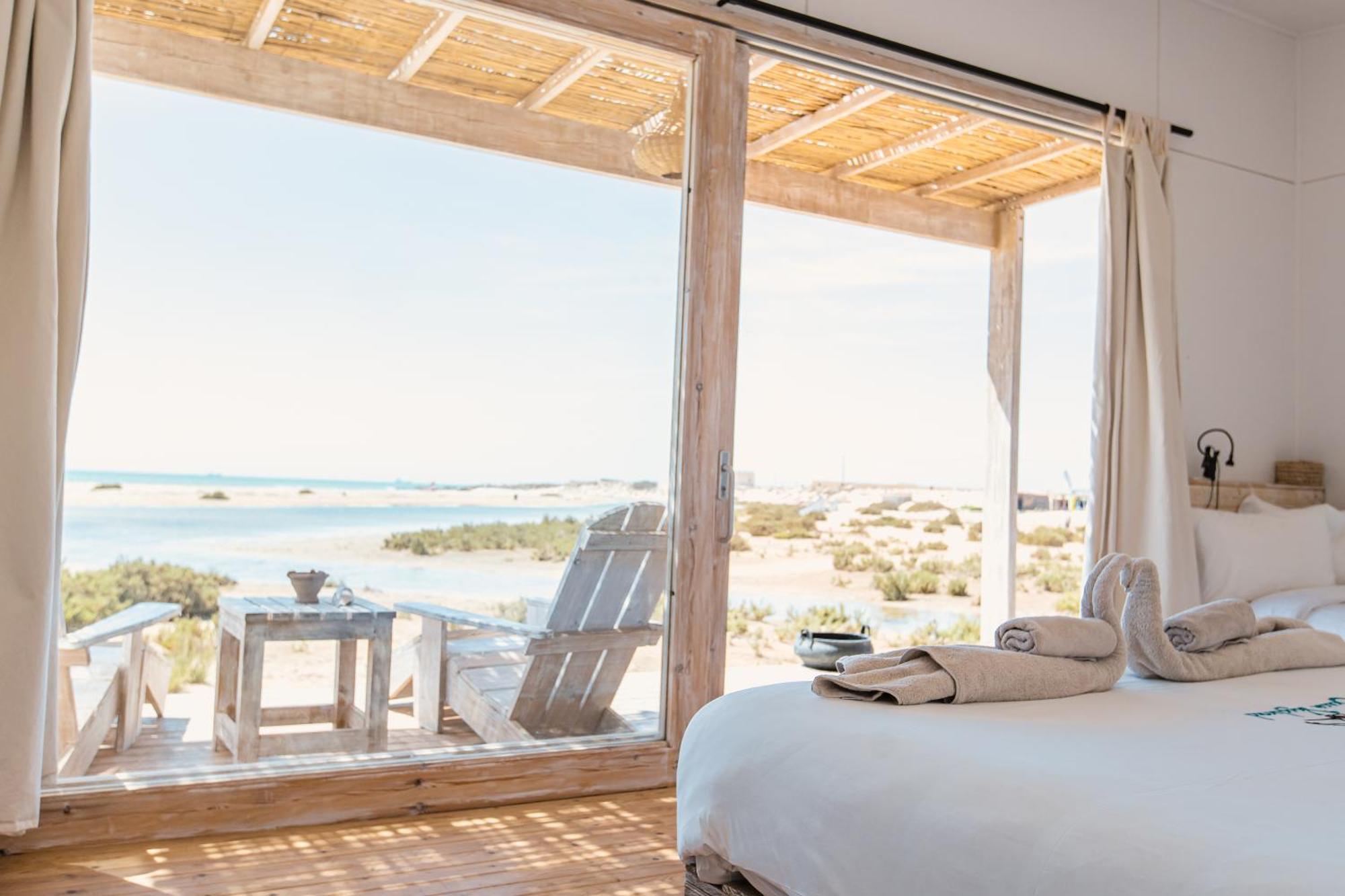 Bungalow - Water Front