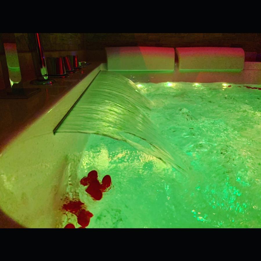 Suite with Spa Bath