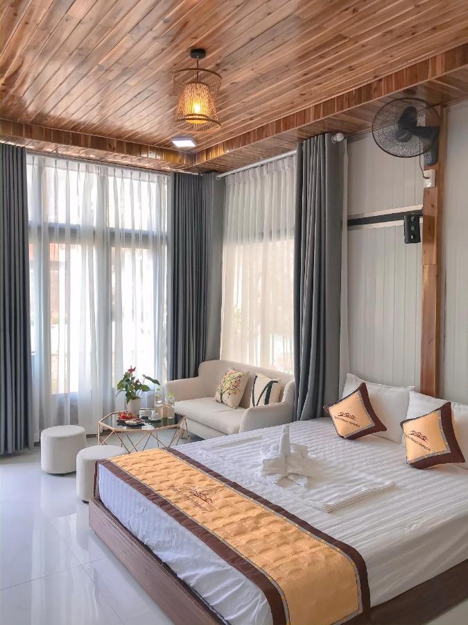 King Room with Lake View
