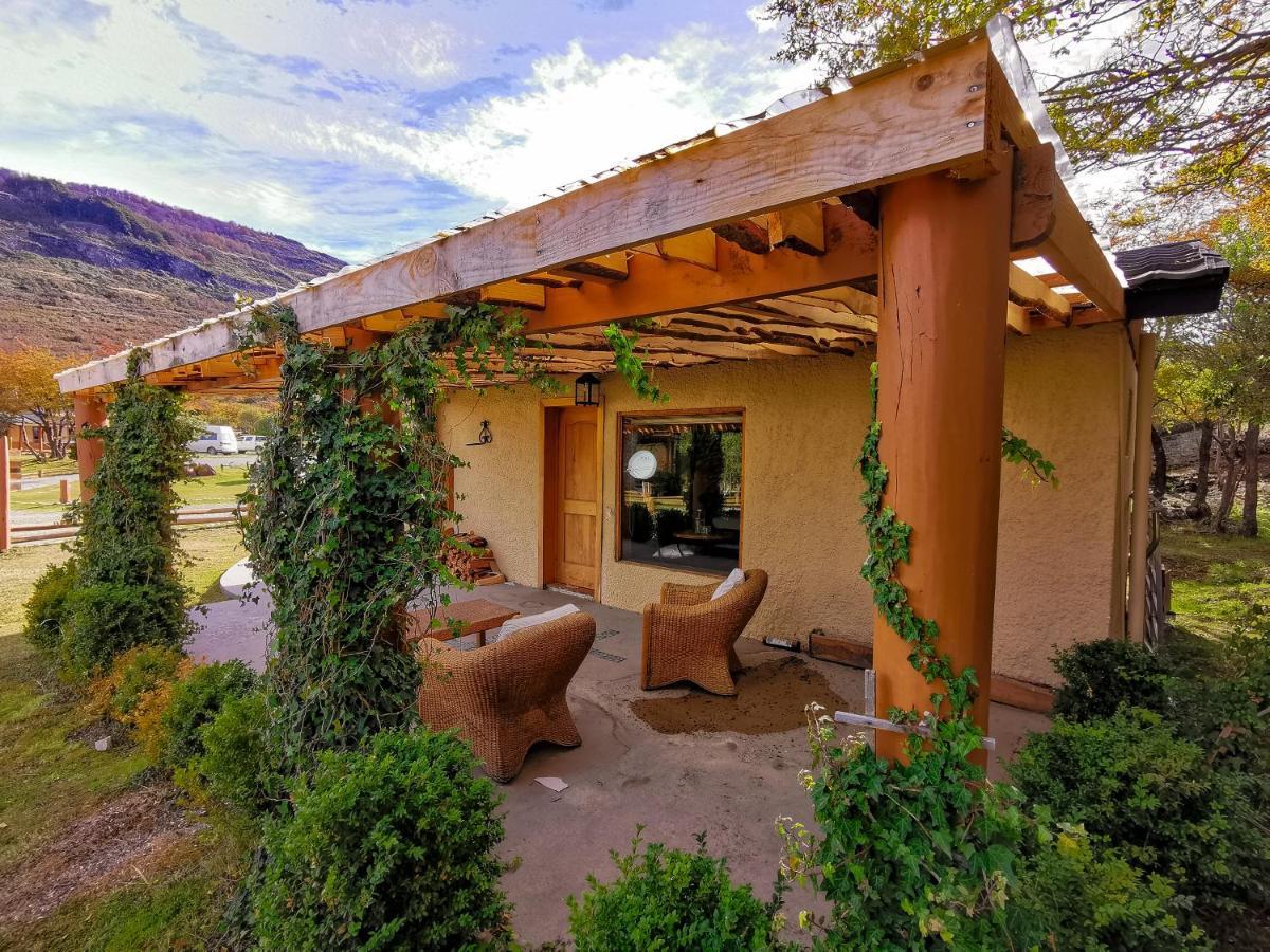 Family Room with Garden View