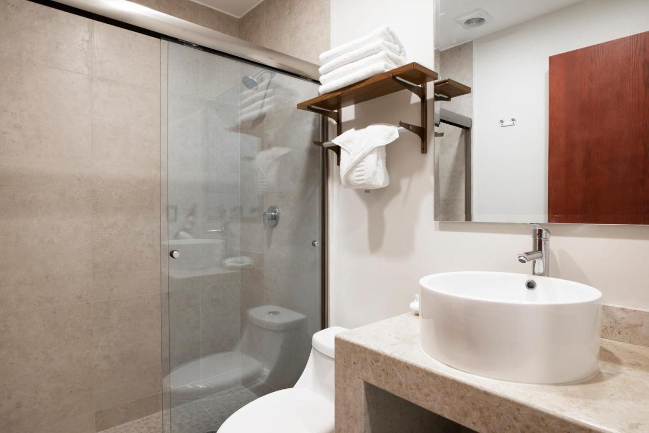 Double Room with Pool View