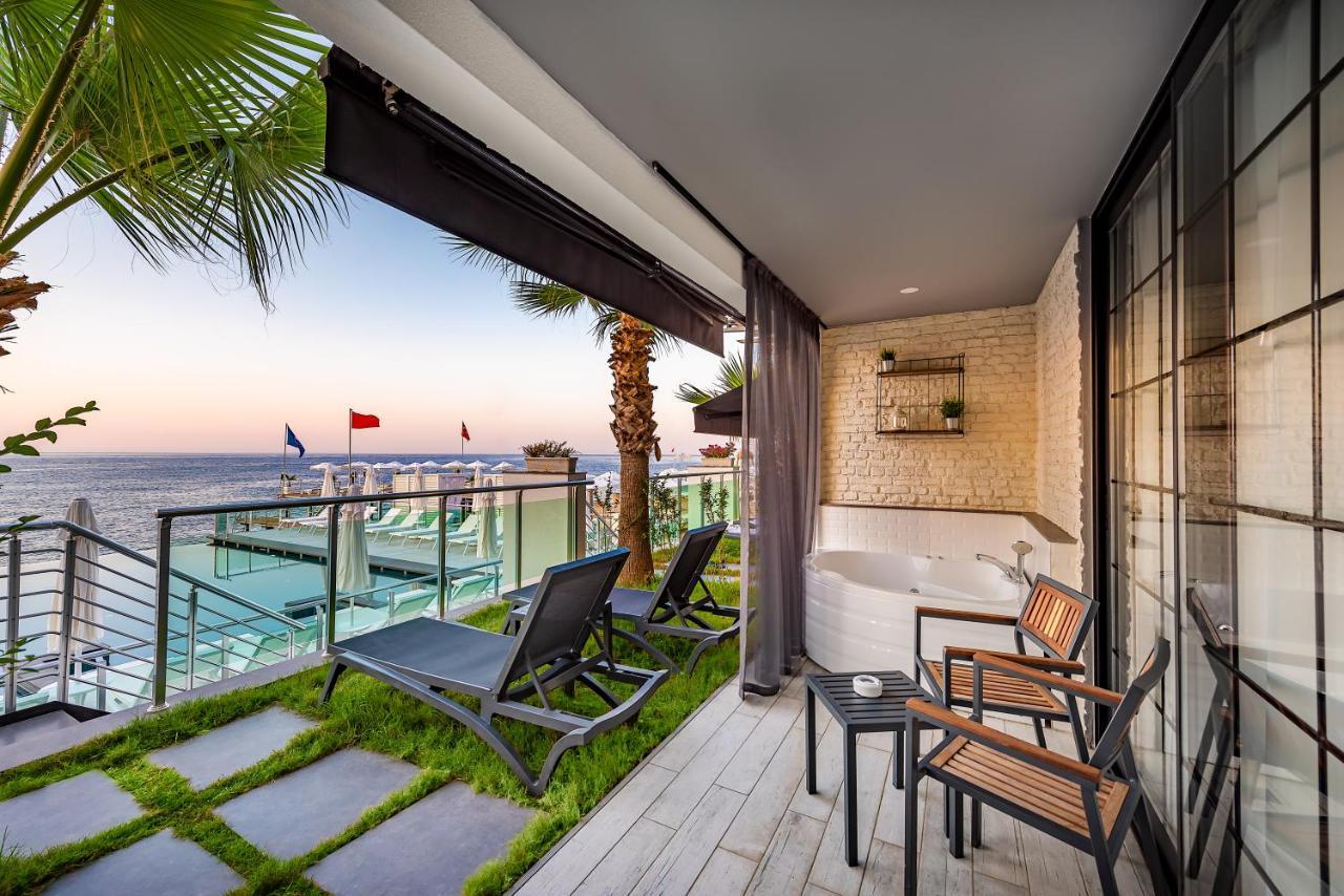 Premium Beachfront Terrace Room