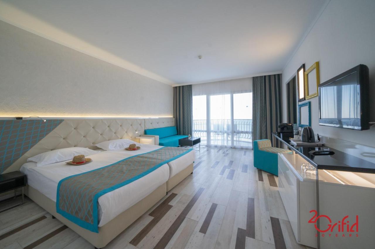 Premium Double Room – Free Exclusive Beach Access