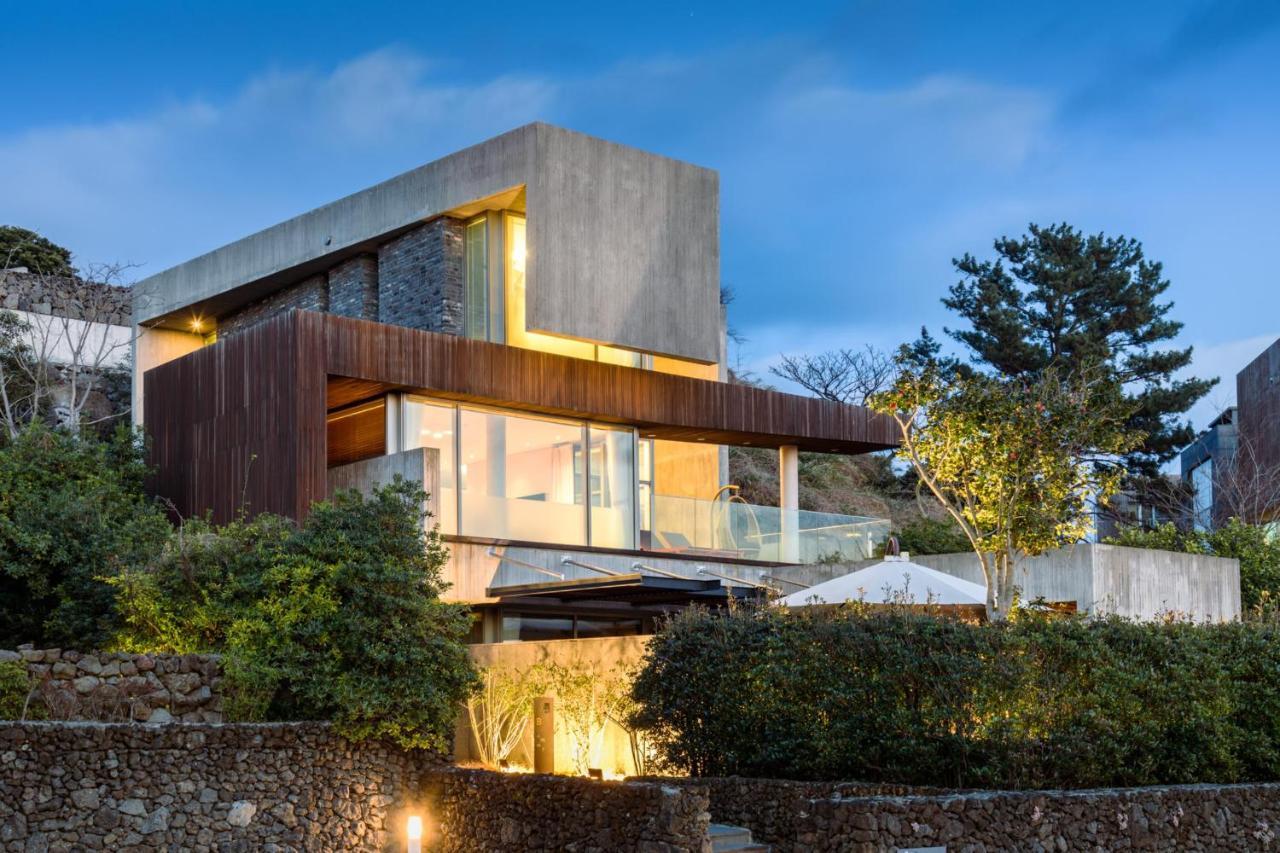 Pacific Villa
