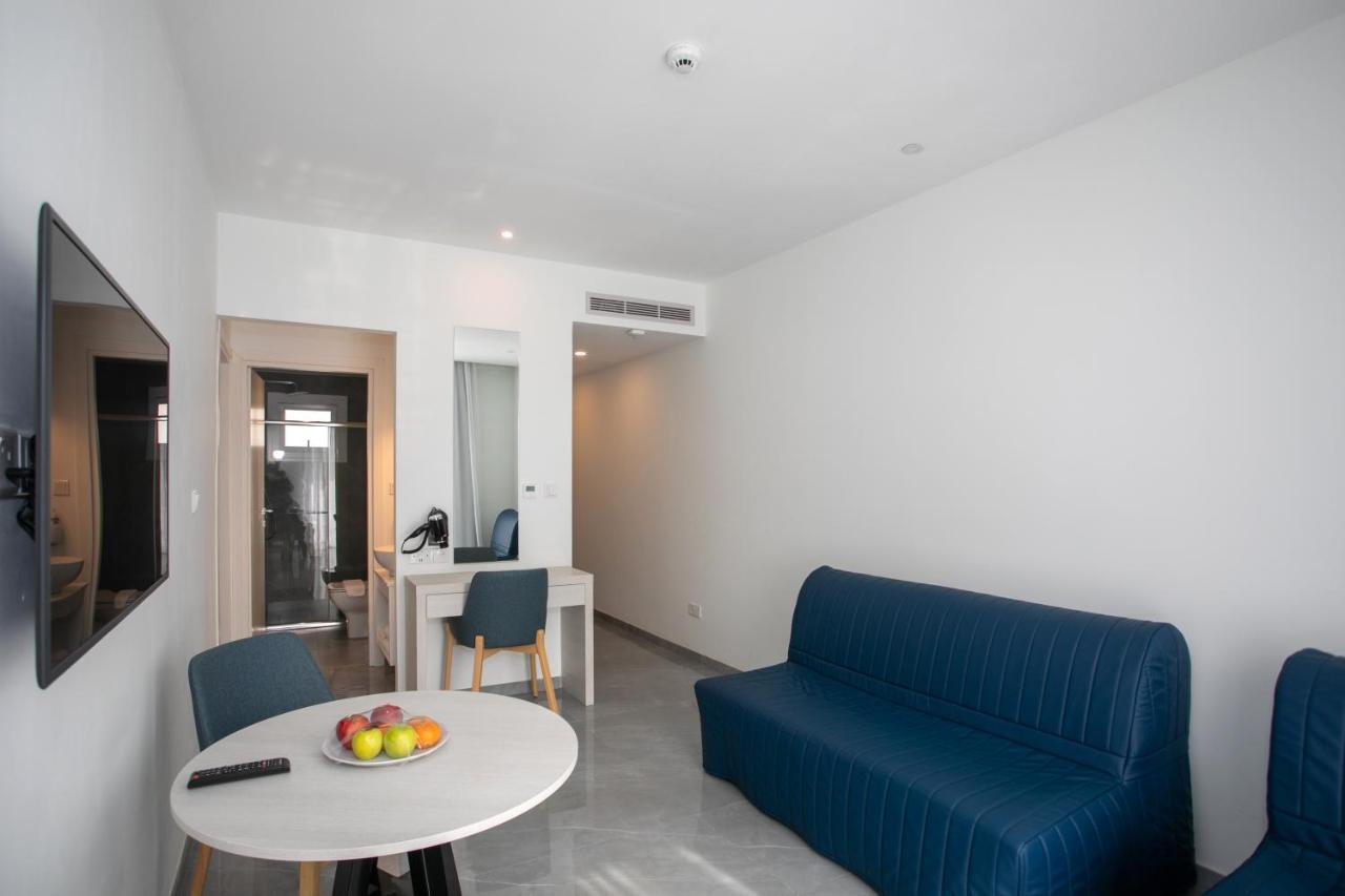 King Suite with Sofa Bed and Living Room - Non-Smoking