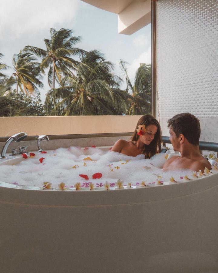 Executive Suite (10% off on Spa, Scheduled Excursions and Romantic Dinners [Terms and Conditions apply])