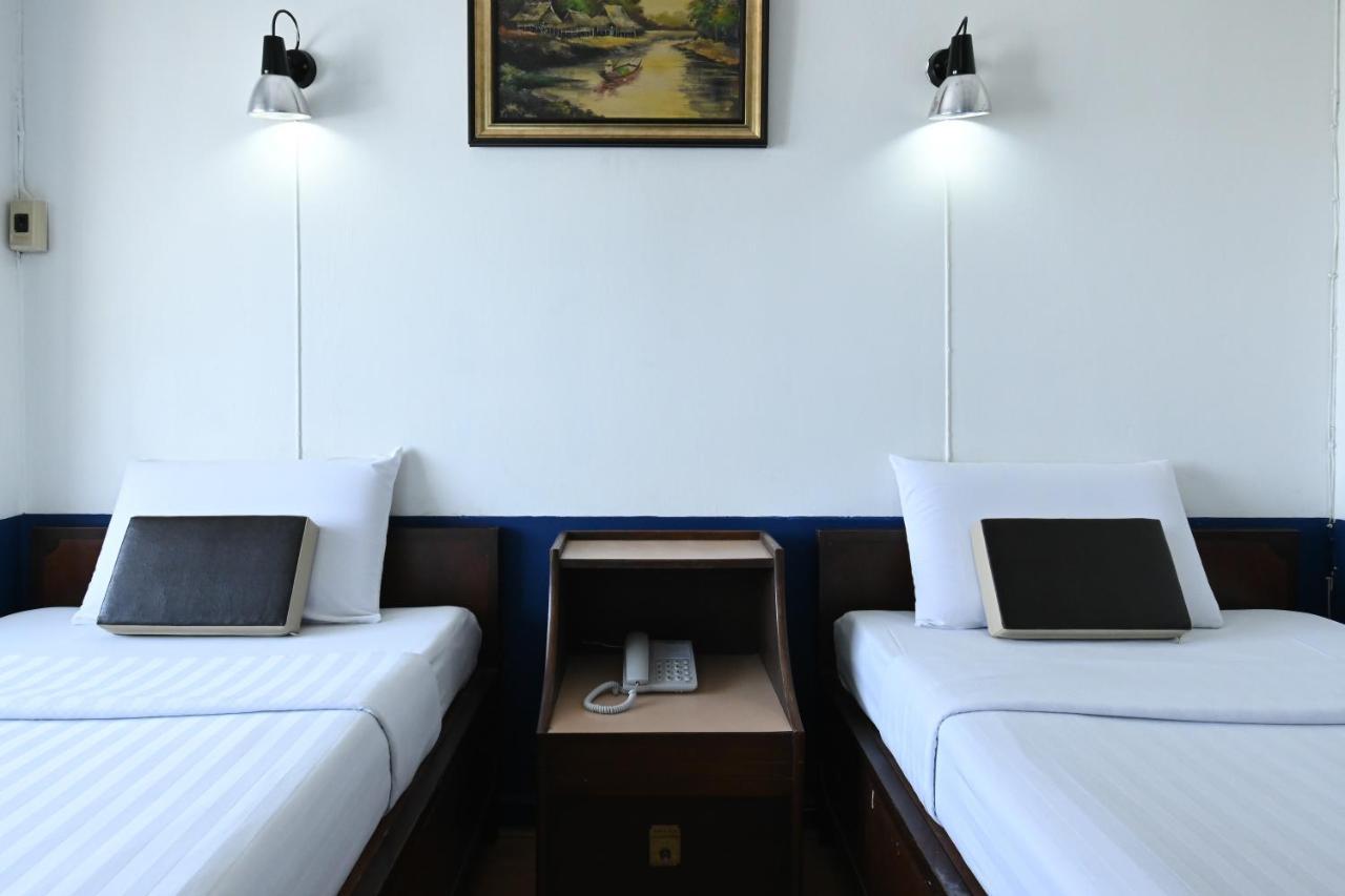Twin Room with Bath
